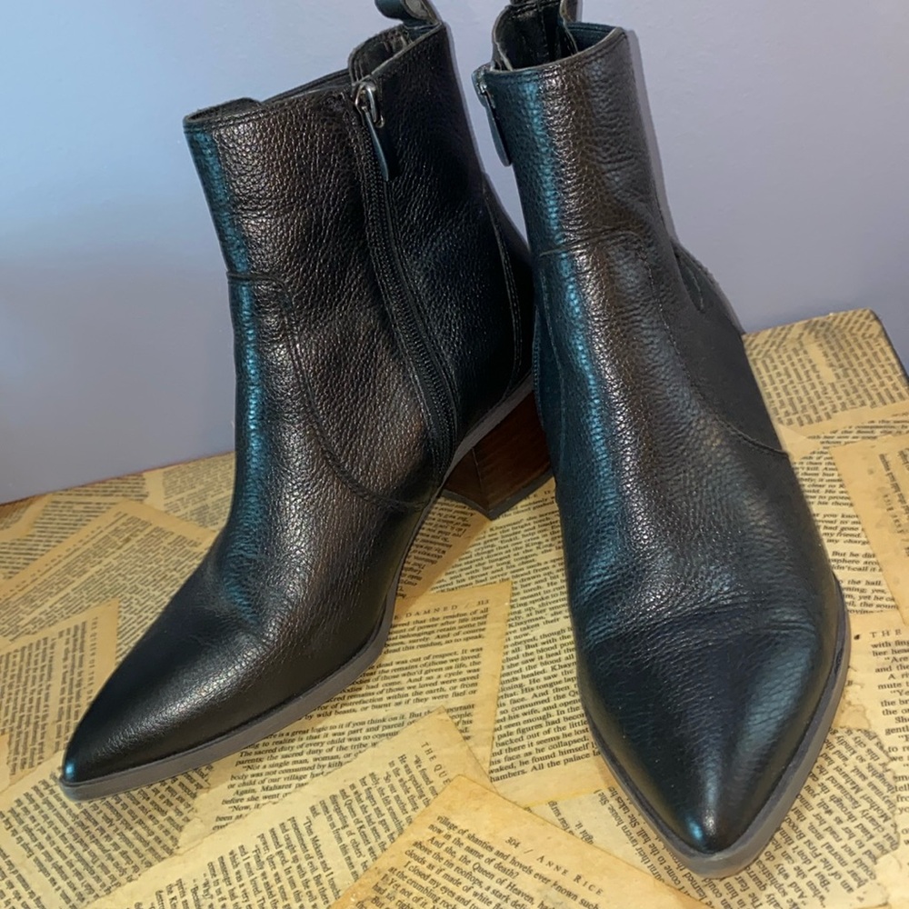 Franco Sarto Pebbled Leather Ankle boots